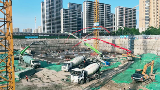 31小時，7000方！特固德商砼圓滿完成中建二局跨國區域總部集聚區項目1#樓筏板混凝土供應任務